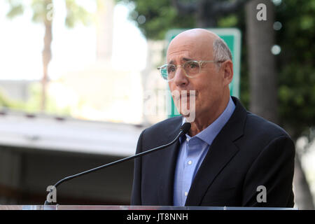 Hollywood, Ca. 8 Aug, 2017. Jeffrey Tambor geehrt mit Stern auf dem Hollywood Walk of Fame in Hollywood, Kalifornien, am 8. August 2017. Quelle: David Edwards/Medien Punch/Alamy leben Nachrichten Stockfoto