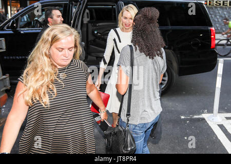 Florenz, Italien. 08 Aug, 2017. Die amerikanische Schauspielerin Naomi Watts wird gesehen im Florence Gould Hall Ankunft in New York am Dienstag, 08. (Foto: VANESSA CARVALHO/BRASILIEN FOTO PRESSE) Credit: Brasilien Foto Presse/Alamy leben Nachrichten Stockfoto