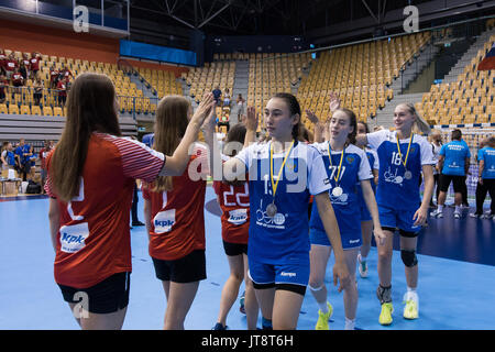 Celje, Slowenien. 6. August 2017. Teams auf Podium feiert bei der Frauen Europameisterschaft in der Zlatorog Arena am 6. August 2017 in Celje, Slowenien. Bildnachweis: Rok Rakun/Pacific Press/Alamy Live-Nachrichten Stockfoto