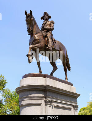 BOSTON, USA - August 06, 2017: Die George Washington Statue in Boston Public Garden ist eines der schönsten Denkmäler der Stadt. Stockfoto