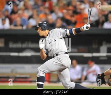 Baltimore, MD - September 2, 2009 -- New York Yankees dritter Basisspieler Alex Rodriguez (13) Singles im neunten Inning zählenden Derek Jeter, Johnny Damon gegen die Baltimore Orioles, Oriole Park in Camden Yards, Baltimore, MD, am Mittwoch, 2. September 2009. Die Yankees gewann das Spiel 10 - 2. Credit: Ron Sachs/CNP./MediaPunch (Einschränkung: Keine New York oder New Jersey Zeitungen oder Zeitschriften innerhalb eines 75-Meilen-Radius von New York City) Stockfoto