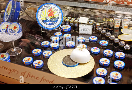 London UK - Kaviar für den Verkauf in der Food Hall in das Kaufhaus Harrods in Knightsbridge. Stockfoto