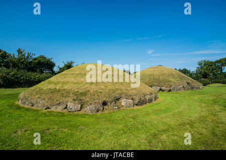 Knowth, Jungsteinzeit passage Grave, UNESCO, prähistorische Bru Na Boinne, das Tal des Flusses Boyne, Grafschaft Meath, Leinster, Irland Stockfoto