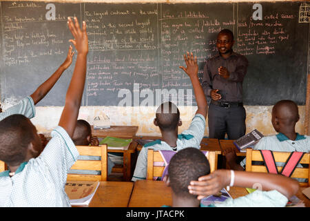 Mulago Schule für Gehörlose, laufen durch die mulago Katholische Spiritaner Gemeinschaft, Mulago, Uganda, Afrika Stockfoto