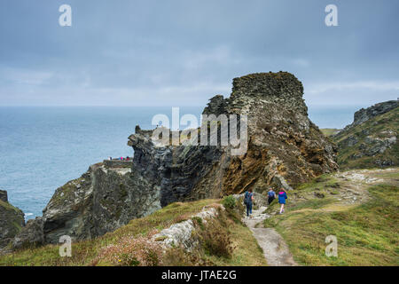 Tintagel Castle auf der Insel Tintagel, Cornwall, England, Vereinigtes Königreich, Europa Stockfoto