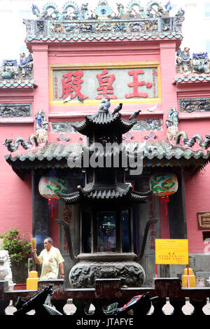 Taoistische Tempel. Jade Kaiser Pagode (Chua Phuoc Hai), Ho Chi Minh City, Vietnam, Indochina, Südostasien, Asien Stockfoto