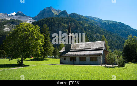 Die Kirche von der malerischen Dorf Kandersteg in der Schweiz Stockfoto