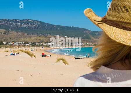 Bolonia, Costa De La Luz, Provinz Cadiz, Andalusien, Südspanien.  Bolonia Beach.  Playa de Bolonia. Stockfoto