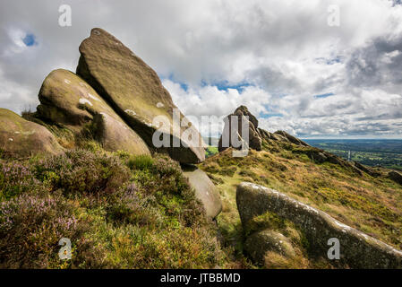 Ramshaw Felsen in der Nähe der Kakerlaken im Peak District National Park, Staffordshire, England. Stockfoto