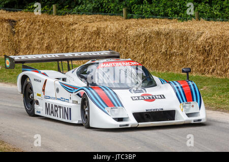 1984 Lancia-Ferrari LC2 Gruppe C Le Mans Racer mit Fahrer Maurizio Zarnolli am Goodwood Festival 2017 von Geschwindigkeit, Sussex, UK. Stockfoto