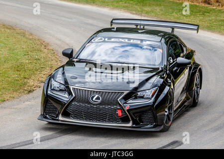 2017 Lexus RC-F GT Concept Version des GT3 Auto mit Fahrer Lorenz Frey am Goodwood Festival 2017 von Geschwindigkeit, Sussex, UK. Stockfoto