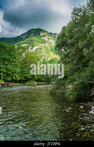 Bereich um Castet See, Pyrénées-Atlantiques, Frankreich. Stockfoto