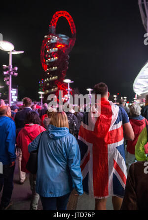 ArcelorMittal Orbit Turm von Anish Kapoor, dem höchsten Skulptur des Vereinigten Königreichs, am Olympiapark in der Nacht nach einem Abend der IAAF WM-Veranstaltungen Stockfoto