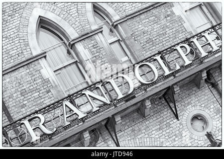 MacDonald Randolph Hotel at Beaumont St, Oxford, Oxfordshire Großbritannien im August - Detail Stockfoto