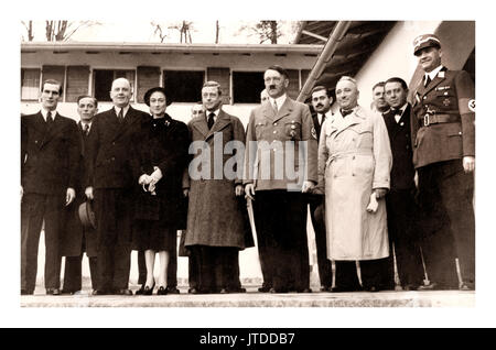 HITLER DUKE & DUCHESS WINDSOR der Herzog und die Herzogin von Windsor besucht Adolf Hitler am 22. Oktober 1937 im Berghof, Berchtesgaden Obersalzberg Deutschland Stockfoto