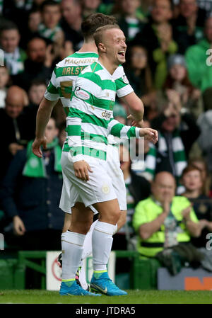 Celtic's Leigh Griffiths feiert seine Seiten dritte Ziel zählen während der Betfred Cup, zweite Runde im Celtic Park, Glasgow. Stockfoto