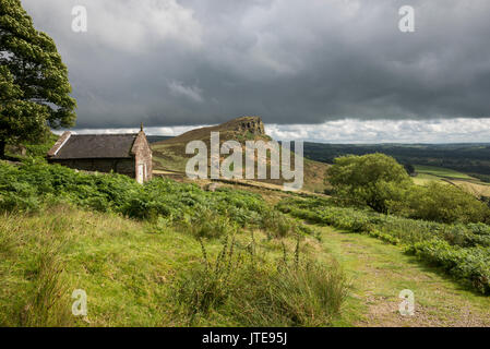 Hen Cloud an der Kakerlaken im Peak District National Park, Staffordshire, England. Stockfoto