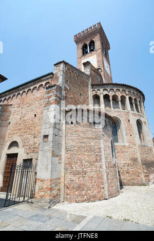 Rivolta d'Adda (Cremona, Lombardei, Italien): Fassade von San Sigismondo Kirche, aus dem 11. Jahrhundert Stockfoto