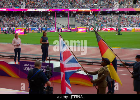 6. August 2017, London Stadium, East London, England; IAAF Weltmeisterschaften, Jennifer Oeser von Deutschland und Jessica Ennis von Großbritannien Stockfoto