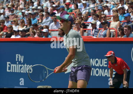 Montreal, Kanada. 09 Aug, 2017. Aug 9, 2017 - Montreal, Quebec, Kanada - ROGER FEDERER gewinnt 2. Runde gegen PETER POLANSKY am Rogers Cup 2017 Credit: Vlad Russland/Alamy leben Nachrichten Stockfoto