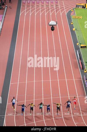 London, Grossbritannien. 04. Jan 2016. Zieleinlauf mit V.l. v.r. Bingtian Su (CHN), Jimmy Vicaut (FRA), Usain Bolt (JAM/3.Platz), Christian Coleman (USA/2. Platz), Akani Simbine (RSA), Yohan Blake (JAM), Sieger Justin Gatlin (USA/1. Platz), Reece Prescod (GBR), Funktion, Aktion, Ziel, Finale 100 m der Maenner, am 05.08.2017 Wirtschaft Championships 2017 in London/Grossbritannien, vom 04.08. - 13.08.2017. | Verwendung weltweit Quelle: dpa/Alamy leben Nachrichten Stockfoto