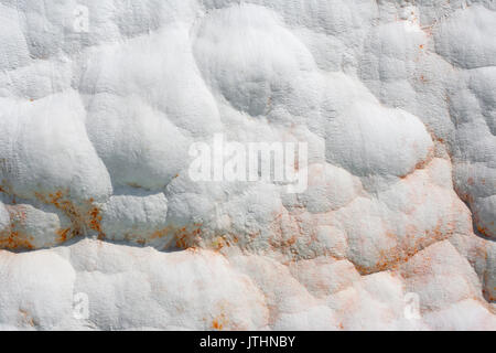 Mineralische Oberfläche in Pamukkale, Türkei Stockfoto