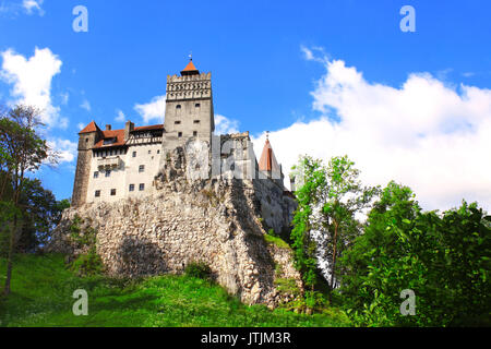 Mittelalterliche Burg Bran (als Schloss des Dracula bekannt), Brasov, Siebenbürgen, Rumänien Stockfoto