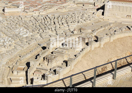 Modell des antiken Jerusalem zur Zeit des zweiten Tempels. Einschließlich der Teich Siloah, Synagoge Der Freigelassene, Adiabenian königliche Paläste in der Stockfoto