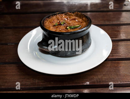 Äthiopische traditionelles Essen Shiro Wat in Addis Abeba, Äthiopien, Afrika Stockfoto