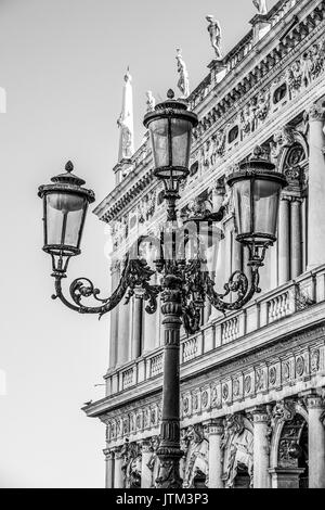 Laterne St Marks Platz Venedig Stockfoto