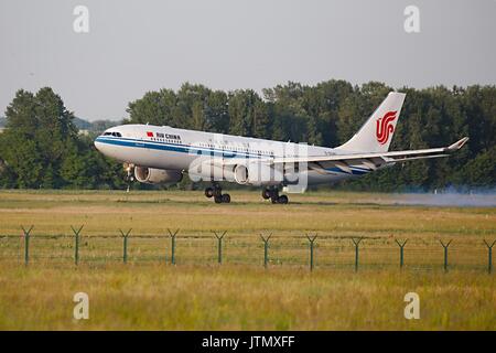 Flugzeug Landung Stockfoto