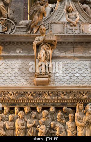 St. Petronius, von Michelangelo, 1494, Basilika San Domenico, Bologna, Emilia-Romagna, Italien Stockfoto