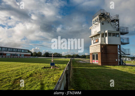 Exeter Racecourse ist ein Vollblüter Pferderennen Veranstaltungsort in der Nähe der Stadt Exeter, Devon, England, Großbritannien. Stockfoto