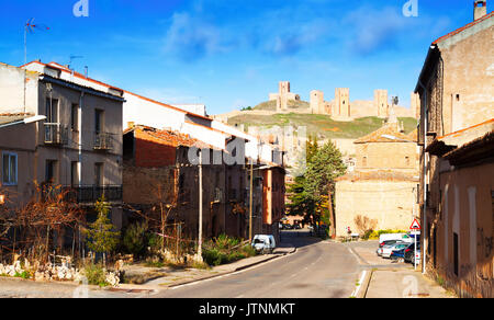 Anzeigen von Molina de Aragon mit Schloss. Provincia de Guadalajara, Spanien Stockfoto