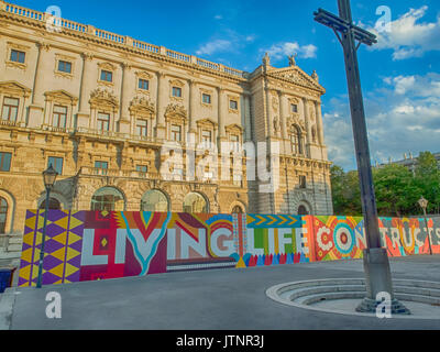 Wien, Österreich - 23. Mai 2017: Eine Wand der Königlichen Bibliothek Gebäude in Wien Stockfoto