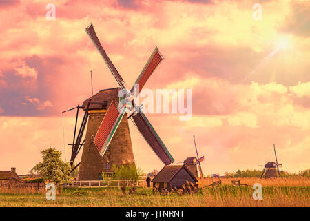 Kinderdijk, die in das UNESCO-Weltkulturerbe in Alblasserdam, in der Nähe von Rotterdam, Niederlande Stockfoto