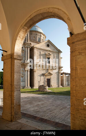 Renaissance Heiligtum der Madonna di San Biagio, Montepulciano im Val d'Orcia in der von der UNESCO zum Weltkulturerbe, Toskana, Italien aufgeführt. 31. Juli 2016 © Stockfoto