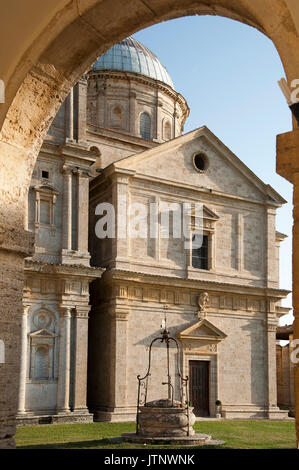 Renaissance Heiligtum der Madonna di San Biagio, Montepulciano im Val d'Orcia in der von der UNESCO zum Weltkulturerbe, Toskana, Italien aufgeführt. 31. Juli 2016 © Stockfoto