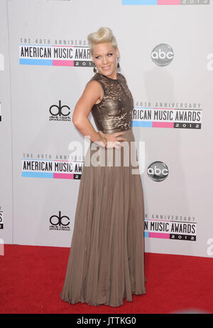 LOS ANGELES, CA - NOVEMBER 18: Pink bei der 40. Annual American Music Awards im Nokia Theater LA Leben in Los Angeles, Kalifornien. 18. November 2012. Foto von: mpi99/MediaPunch Inc. Stockfoto