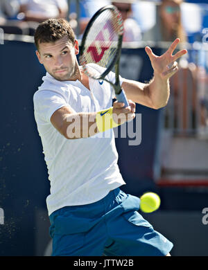 Montreal, Kanada. 9 Aug, 2017. Grigor Dimitrov Bulgarien zurück zu Mischa Zverev in Deutschland in der zweiten Runde in der Rogers Cup Turnier in Montreal, Kanada, am Aug 9, 2017. Credit: Andrew Soong/Xinhua/Alamy leben Nachrichten Stockfoto