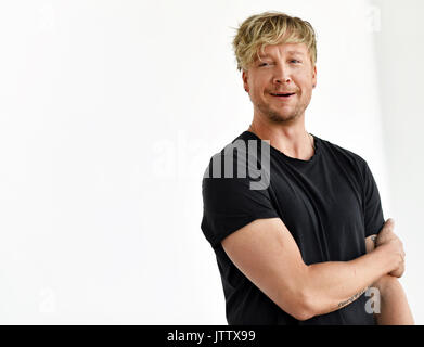 Berlin, Deutschland. 07 Aug, 2017. Bild der finnische Sänger, Gitarrist und Songschreiber Samu Haber, in Berlin, Deutschland, 07. August 2017. Er ist der Frontmann der finnische Rockband Sunrise Avenue. Foto: Jens Kalaene/dpa-Zentralbild/ZB/dpa/Alamy leben Nachrichten Stockfoto