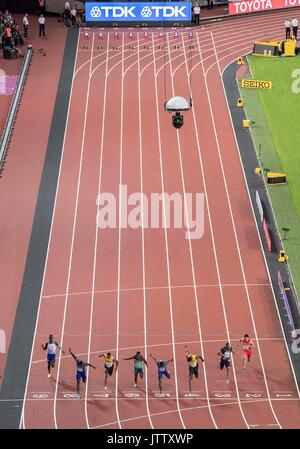 London, Grossbritannien. 10 Aug, 2017. Zieleinlauf mit V.l. v.r. Bingtian Su (CHN), Jimmy Vicaut (FRA), Usain Bolt (JAM/3.Platz), Christian Coleman (USA/2. Platz), Akani Simbine (RSA), Yohan Blake (JAM), Sieger Justin Gatlin (USA/1. Platz), Reece Prescod (GBR), Funktion, Aktion, Ziel, Finale 100 m der Maenner, am 05.08.2017 Wirtschaft Championships 2017 in London/Grossbritannien, vom 04.08. - 13.08.2017. | Verwendung weltweit Quelle: dpa/Alamy leben Nachrichten Stockfoto