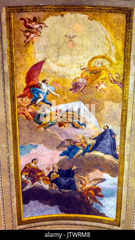 Himmel Fresco Decke SS Vincenzo e Anastasio Kirche Basilika Dome Trevi Rom Italien. Vincenzo Anastasio Kirche barocke Kirche im 1600s n Stockfoto