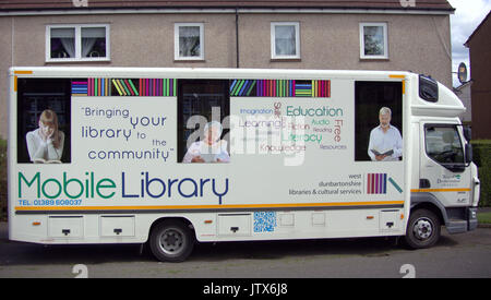 Mobile Bibliothek in der Gemeinschaft Clydebank vorort Schottland Großbritannien Stockfoto