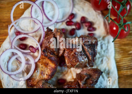 Grill Rindfleisch Döner auf einem heißen Grill jpg Stockfoto