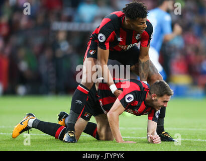 Bournemouth Dan Gosling und Tyrone Mings während der Vorsaison freundlich an der Vitalität Stadium, Bournemouth. Stockfoto