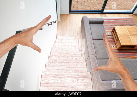 Zeichnung und geplante Hartholz Treppe und Rampe im modern renoviertes Wohnzimmer Stockfoto
