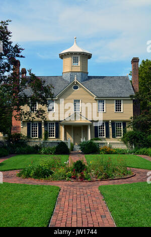 Die kolonialzeit Cupola House 1758 Gesichter Venice Bay am Albemarle Sound Waterfront in Edenton, North Carolina. Stockfoto