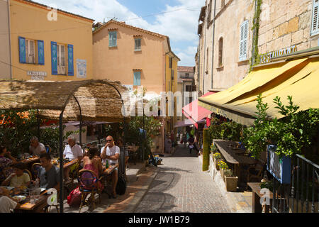Fayence im Département Var in der Region Provence-Alpes-Côte d'Azur, Südfrankreich, Frankreich, Europa Stockfoto