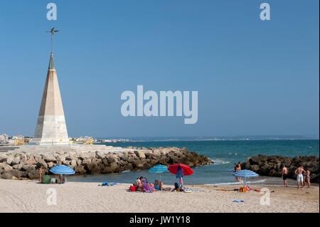 Palma de Mallorca Obelisk am Meer, El Molinar, Spanien Stockfoto